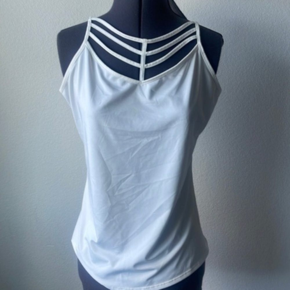 Thalia Sodi top size large white sleeveless unique